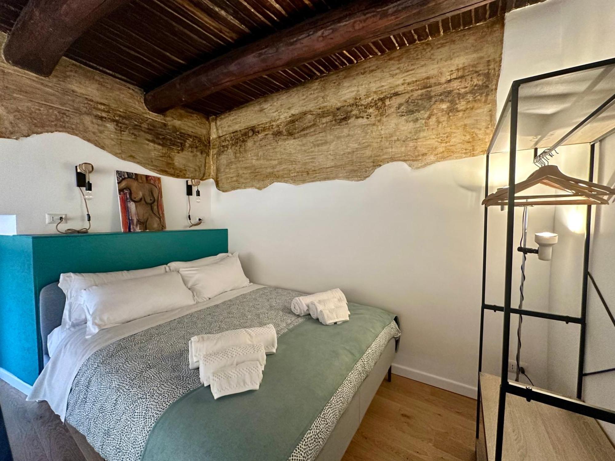 Santa Maria Maggiore Suite Νάπολη Εξωτερικό φωτογραφία