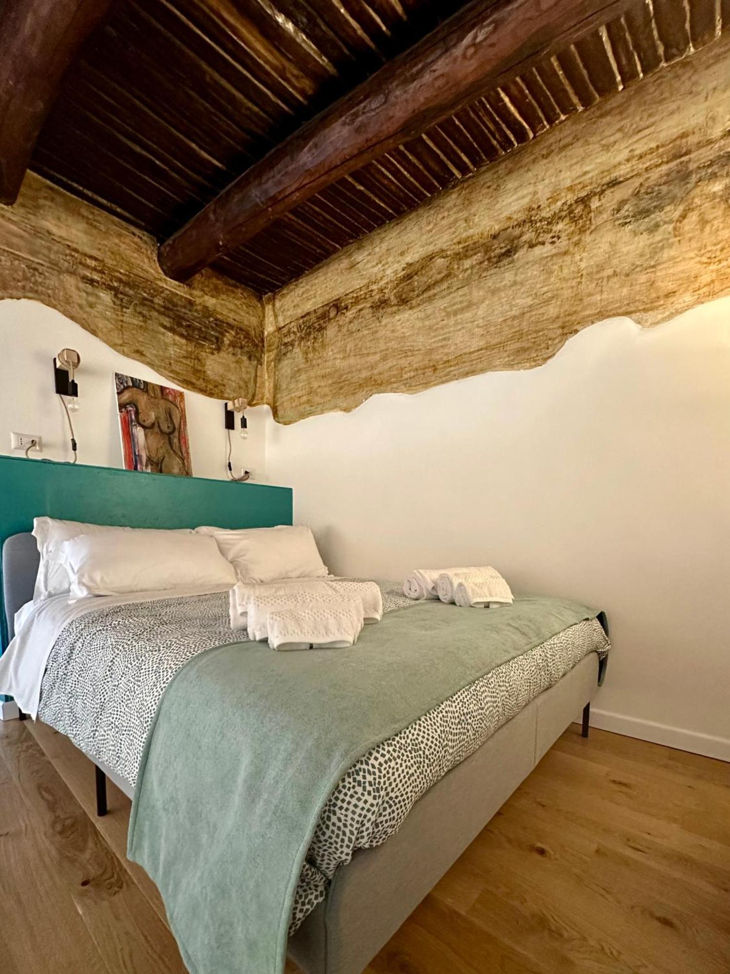 Santa Maria Maggiore Suite Νάπολη Εξωτερικό φωτογραφία